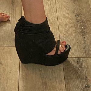 Jeffrey Campbell Dipper black leather shoes/open toe bootie